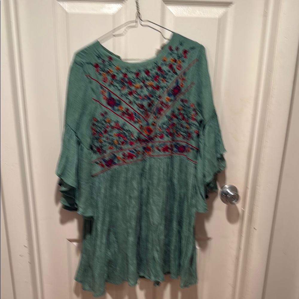 Umgee Green Ruffled 3/4 Sleeve Blouse